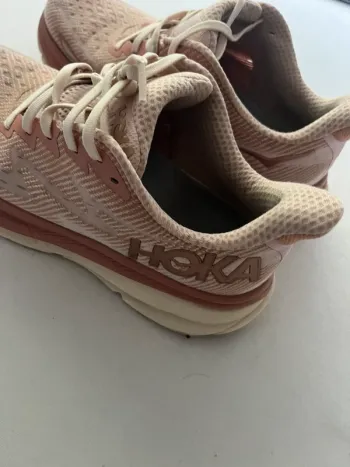 Hoka Shoes bike usato — immagine 3 di 4