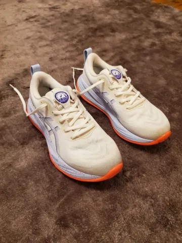 Used Asics Gel-Cumulus 27 Tokyo Edition Running Shoes