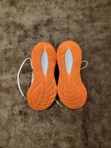 Used Asics Gel-Cumulus 27 Tokyo Edition bike — image 5 of 7