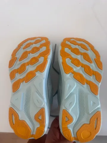 Hoka Clifton 9 bike usato — immagine 7 di 7