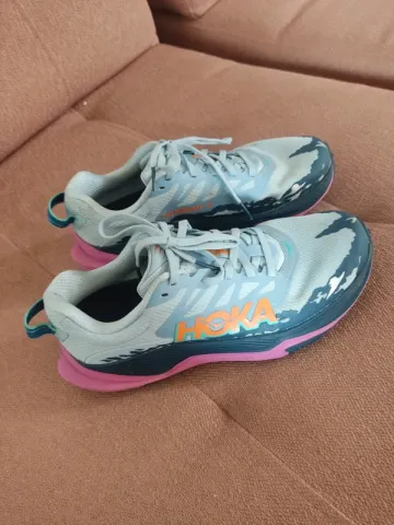 Used Autre Torrent 4 Running Shoes