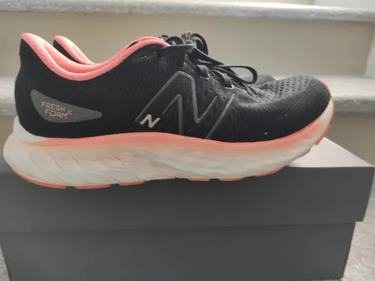 New Balance Fresh Foam Evoz bike d'occasion — image 4 sur 8