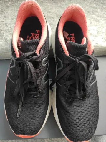 New Balance Fresh Foam Evoz bike d'occasion — image 6 sur 8