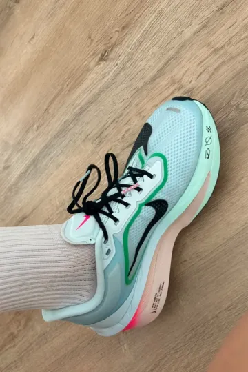Nike ZoomX Fly 6 bike usato — immagine 2 di 5