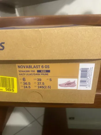 Asics Novablast 6 GS bike d'occasion — image 9 sur 9