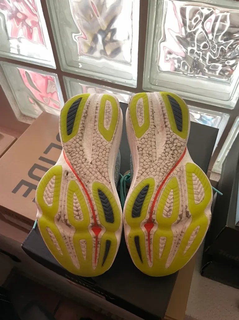Gebrauchtes Saucony Endorphin Azura bike — Bild 5 von 6
