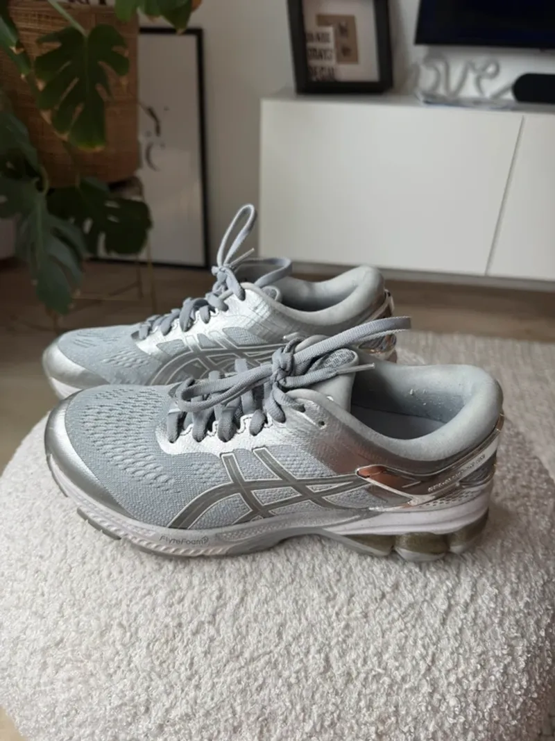 Käytetty Asics Gel-Kayano 28 bike — kuva 1 / 5
