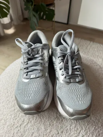 Käytetty Asics Gel-Kayano 28 bike — kuva 4 / 5