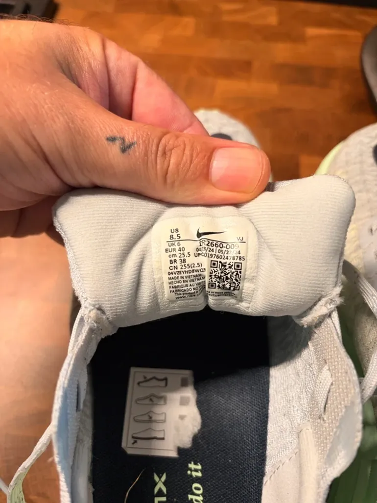 Used Nike Air Invincible Run 3 bike — image 5 of 6