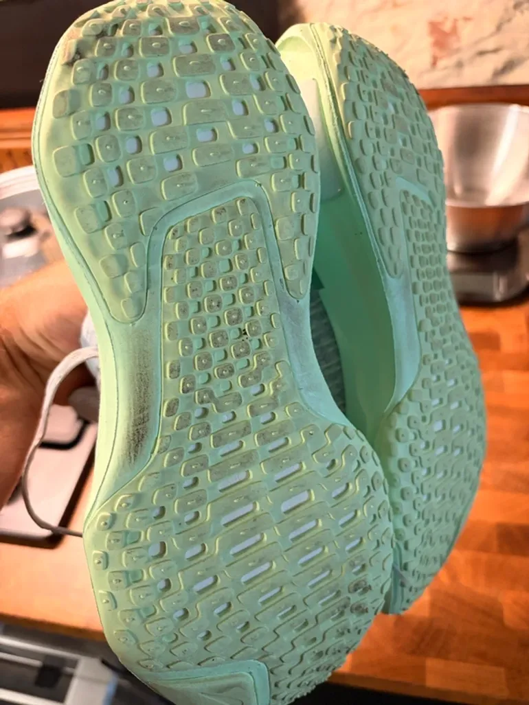 Used Nike Air Invincible Run 3 bike — image 6 of 6