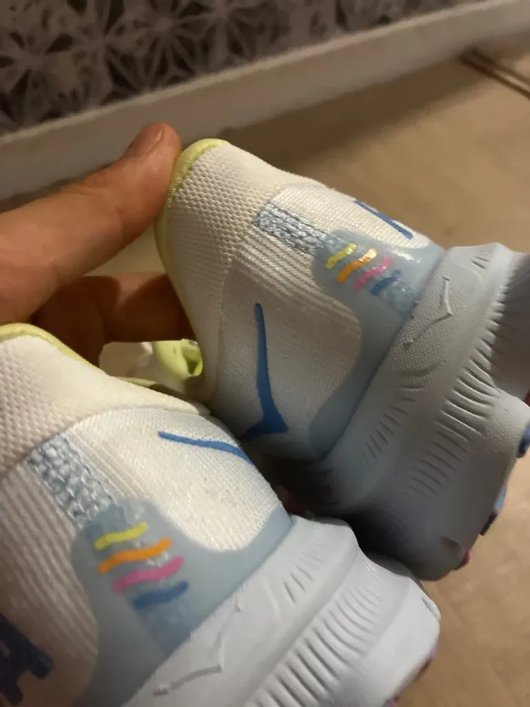 Hoka Laufschuhe Größe 41 bike usato — immagine 11 di 15