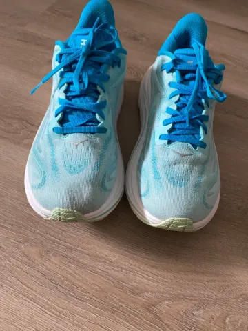 Tweedehands Hoka Clifton 10 bike — afbeelding 2 van 7