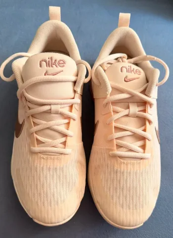 Gebrauchtes Nike Zoom Bella 6 bike — Bild 1 von 4