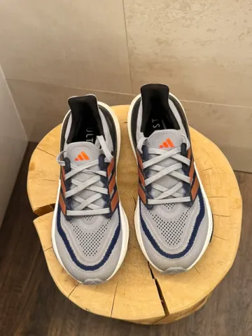Używany Adidas Ultraboost Light bike — zdjęcie 6 z 7