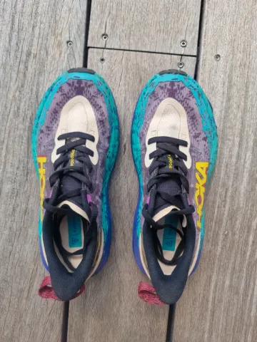 Hoka Speedgoat 6 bike d'occasion — image 1 sur 5