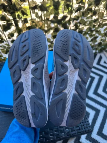 Hoka Rincon 4 bike d'occasion — image 7 sur 9