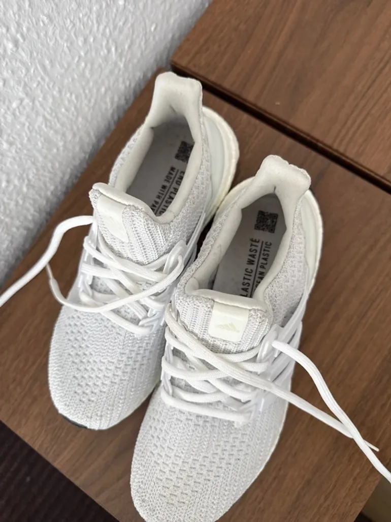 Käytetty Adidas Ultraboost bike — kuva 2 / 5
