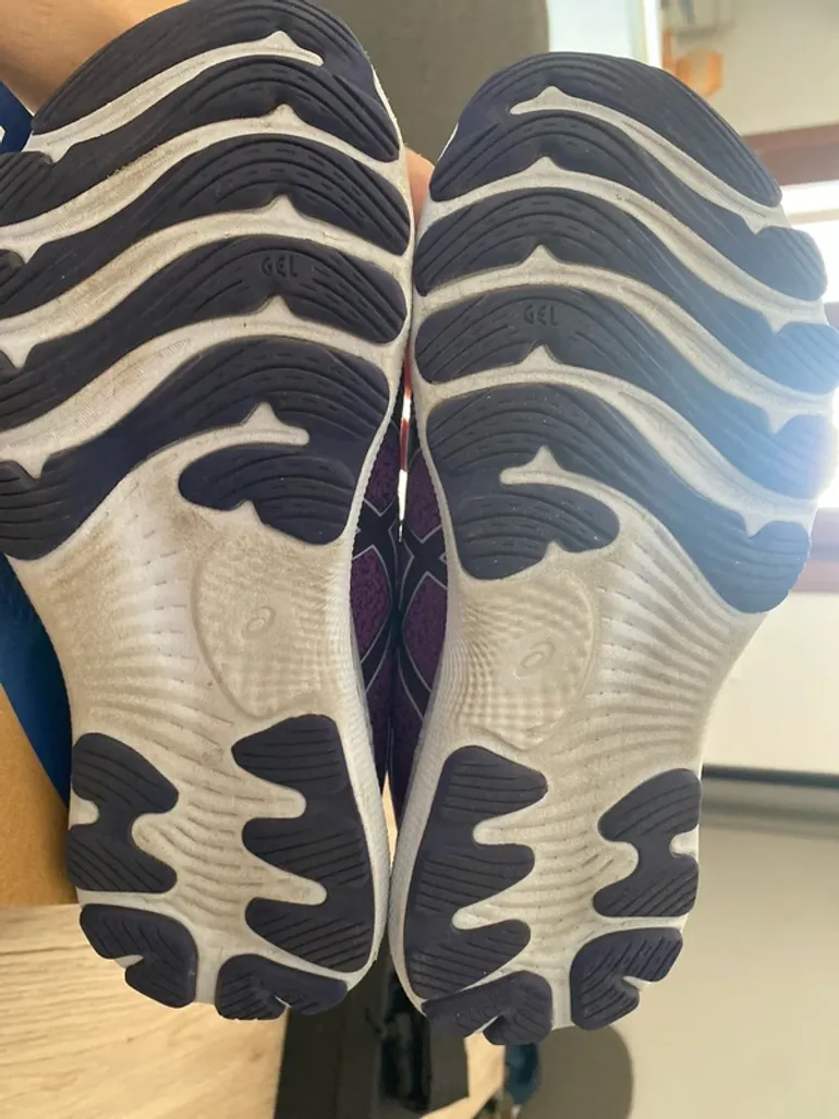 Used Asics Gel Nimbus 24 bike — image 6 of 7