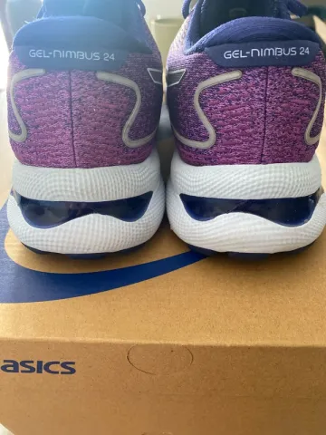 Used Asics Gel Nimbus 24 bike — image 4 of 7