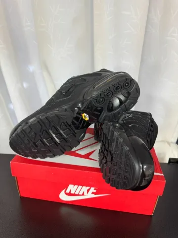 Used Nike Air Max Plus TN bike — image 4 of 6