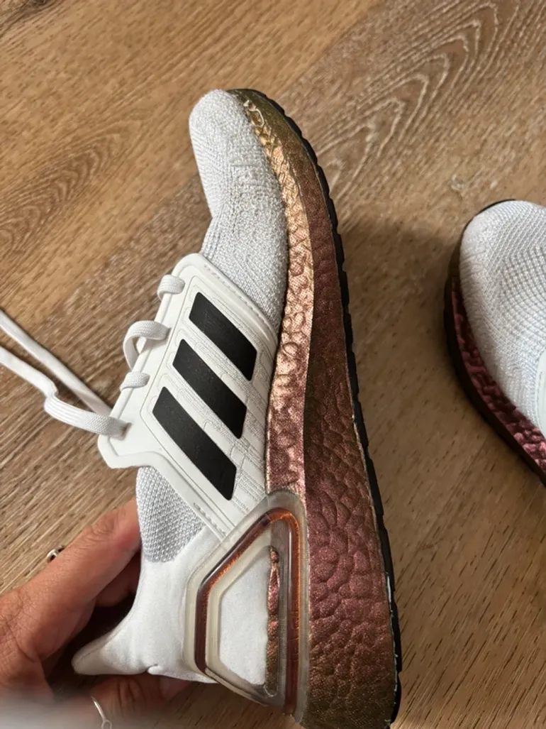 Použité Adidas Sneakers weis mit Glitzer und bunter Sohle bike — obrázek 6 z 9