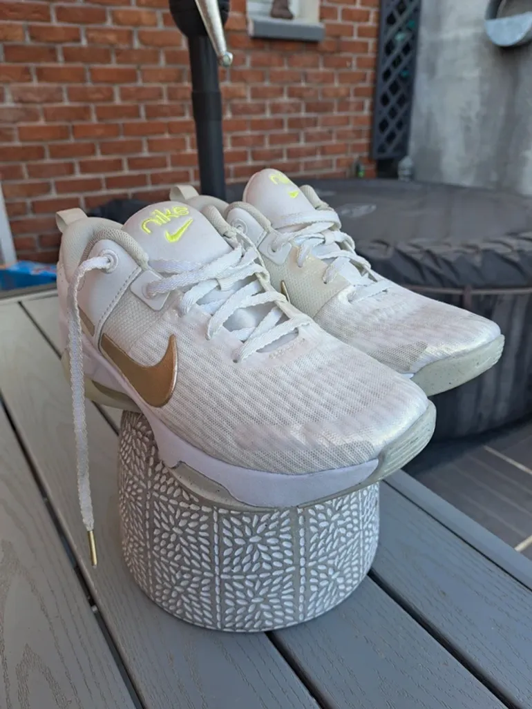 Used Nike Zoom Bella 6 bike — image 3 of 13