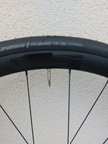 Used Bianchi Wheelset 700c 2026 bike — image 8 of 8