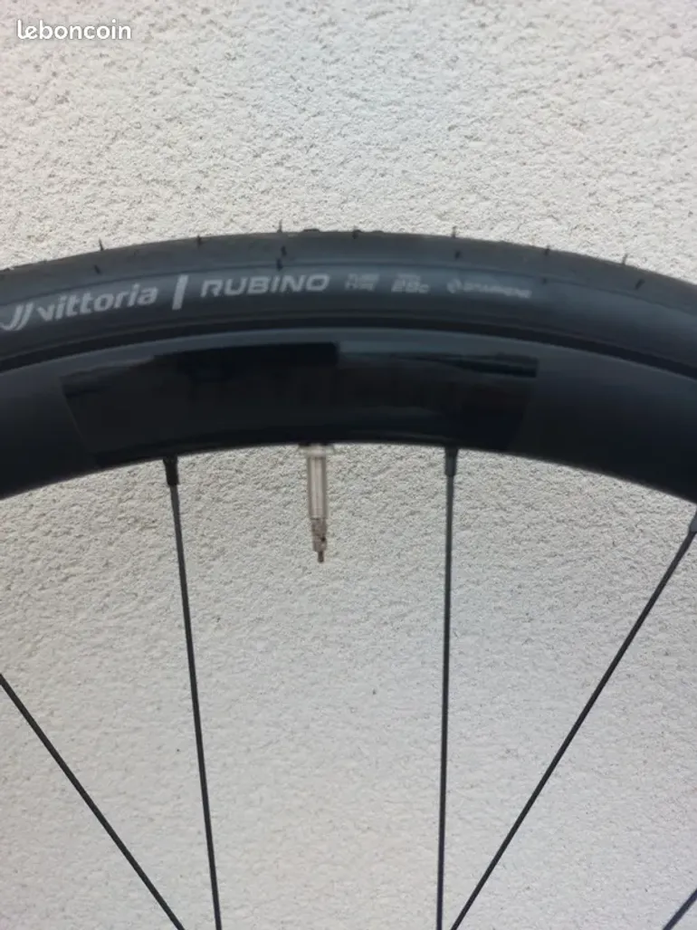 Used Bianchi Wheelset 700c 2026 bike — image 8 of 8