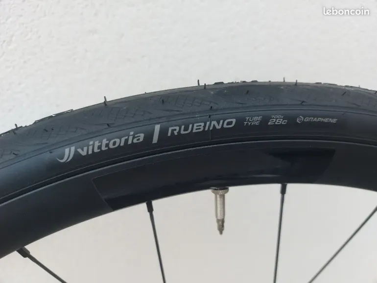 Used Bianchi Wheelset 700c 2026 bike — image 4 of 8