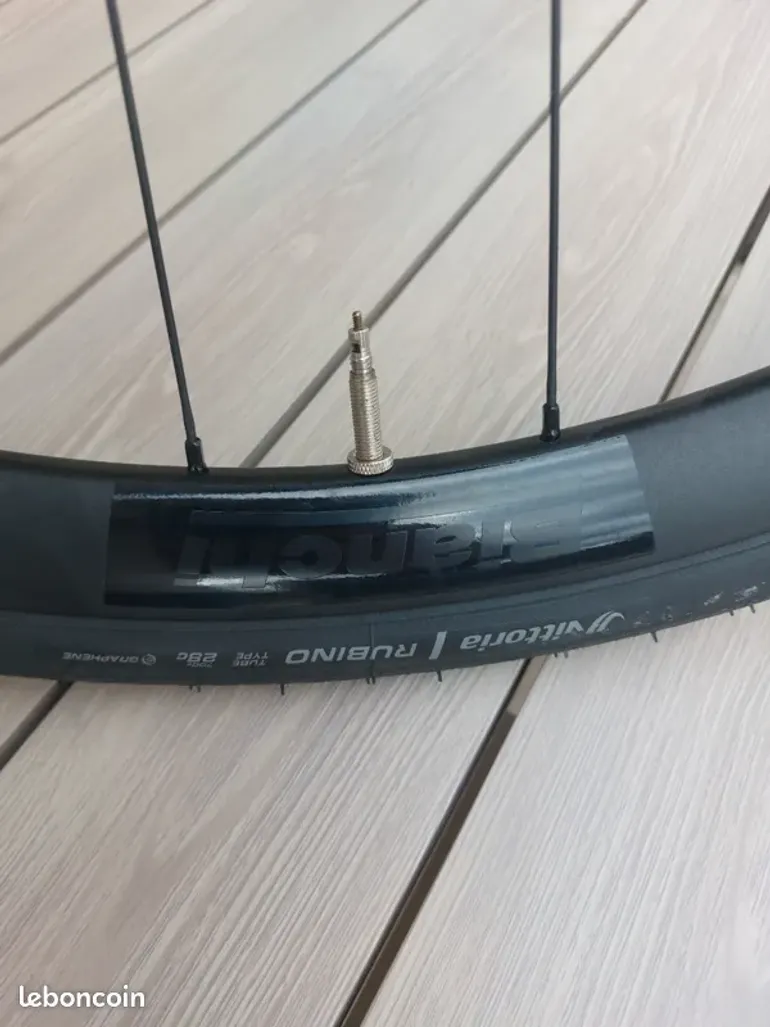 Used Bianchi Wheelset 700c 2026 bike — image 2 of 8