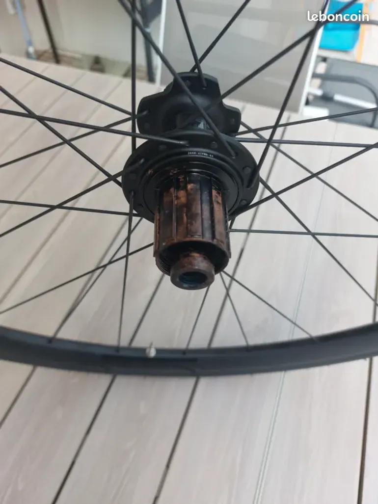Used Bianchi Wheelset 700c 2026 bike — image 7 of 8