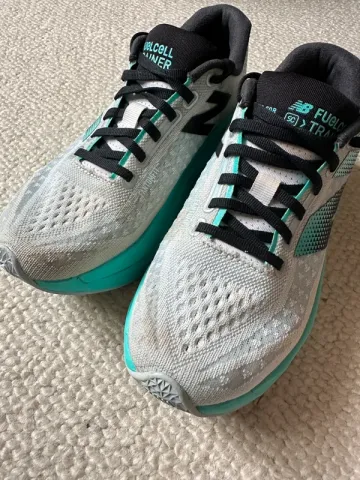 New Balance FuelCell SuperComp Trainer v3 bike d'occasion — image 3 sur 9