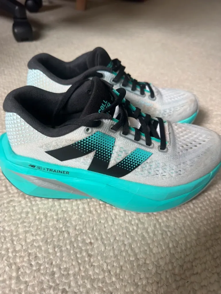 Použité New Balance FuelCell SuperComp Trainer v3 bike — obrázek 1 z 9