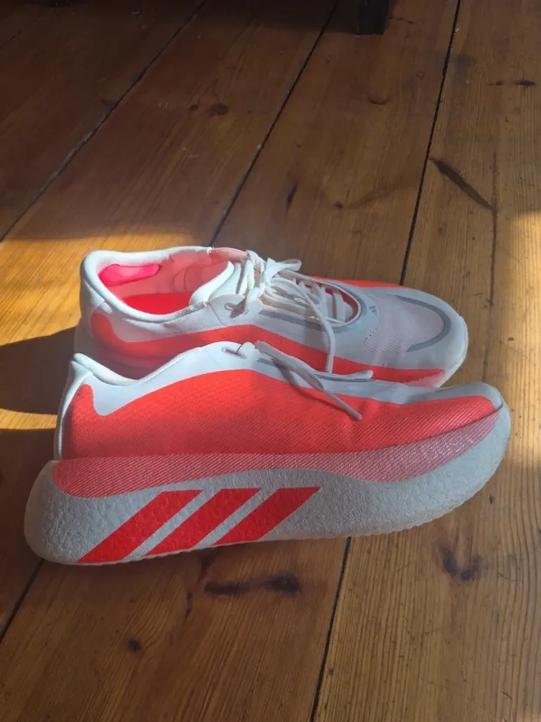 Tweedehands Adidas Hyperboost Edge bike — afbeelding 1 van 7