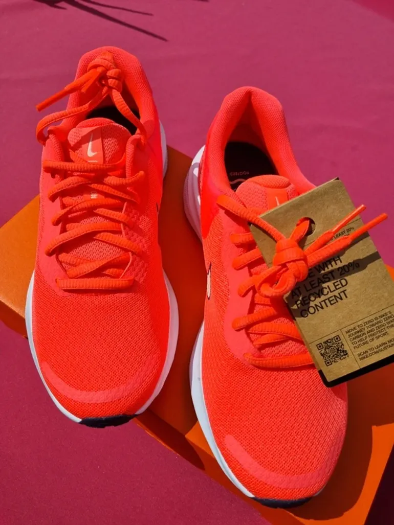 Used Nike Revolution 7 bike — image 4 of 12