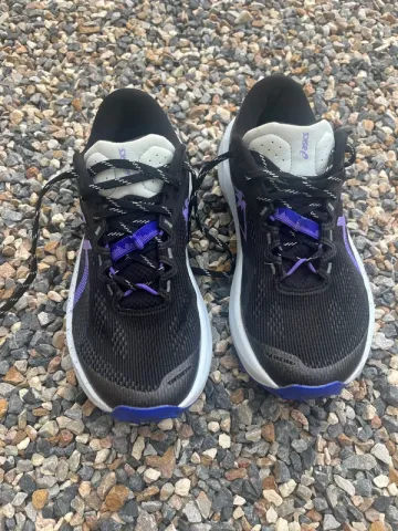 Used Asics Trabuco 14 Running Shoes