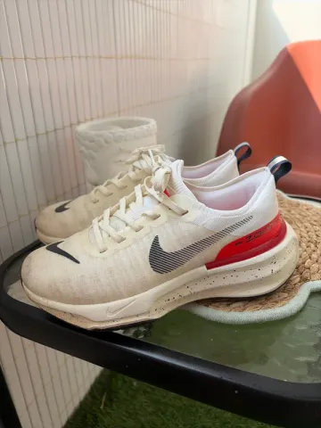 Použité Nike Invincible 3 bike — obrázek 3 z 5