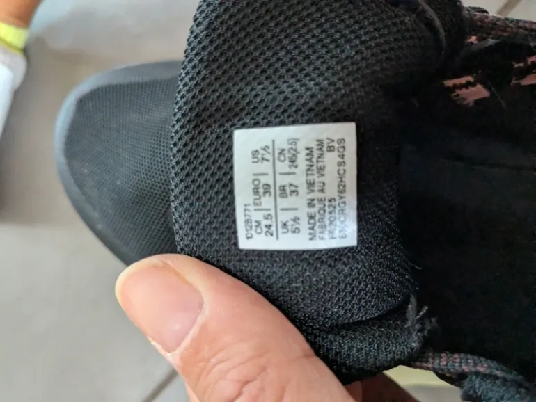 Used Asics Trailrunning Shoes bike — image 4 of 6