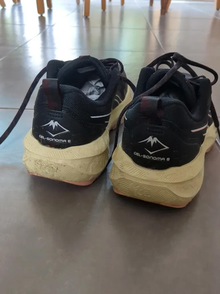 Used Asics Trailrunning Shoes bike — image 5 of 6