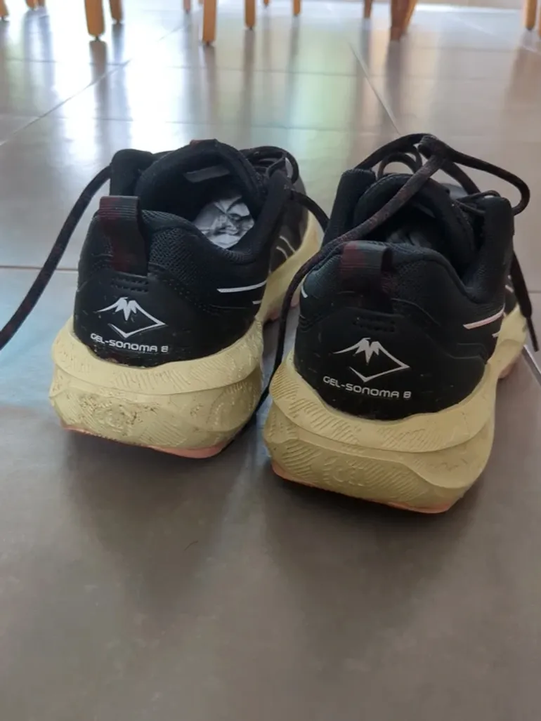 Used Asics Trailrunning Shoes bike — image 6 of 6