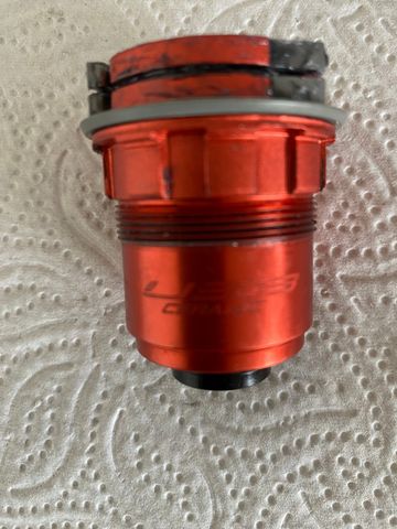 Używany Campagnolo Hyperon ultra sram XDR 11-12 vitesses Wheels