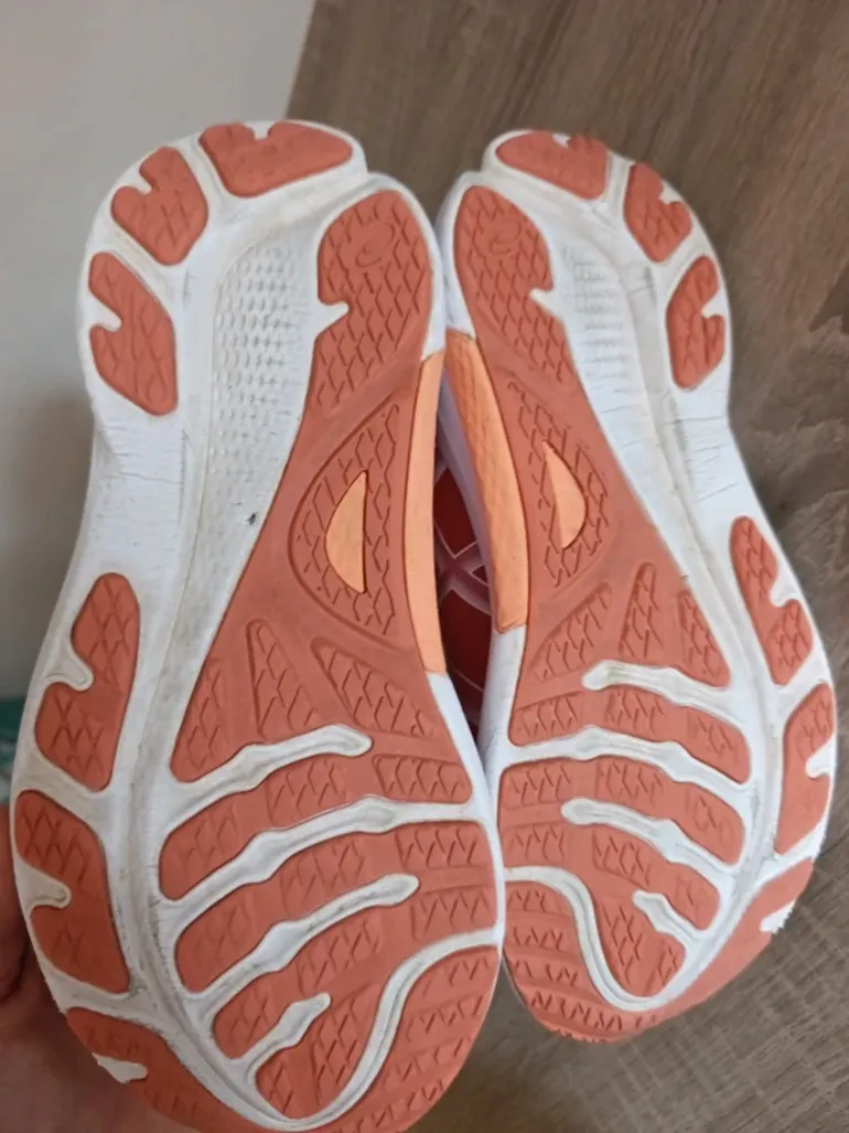 Used Asics Pure Gel bike — image 3 of 6