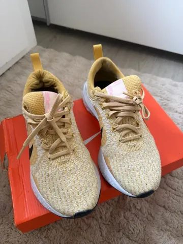 Used Nike React Infinity Run FK 3 bike — image 4 of 5