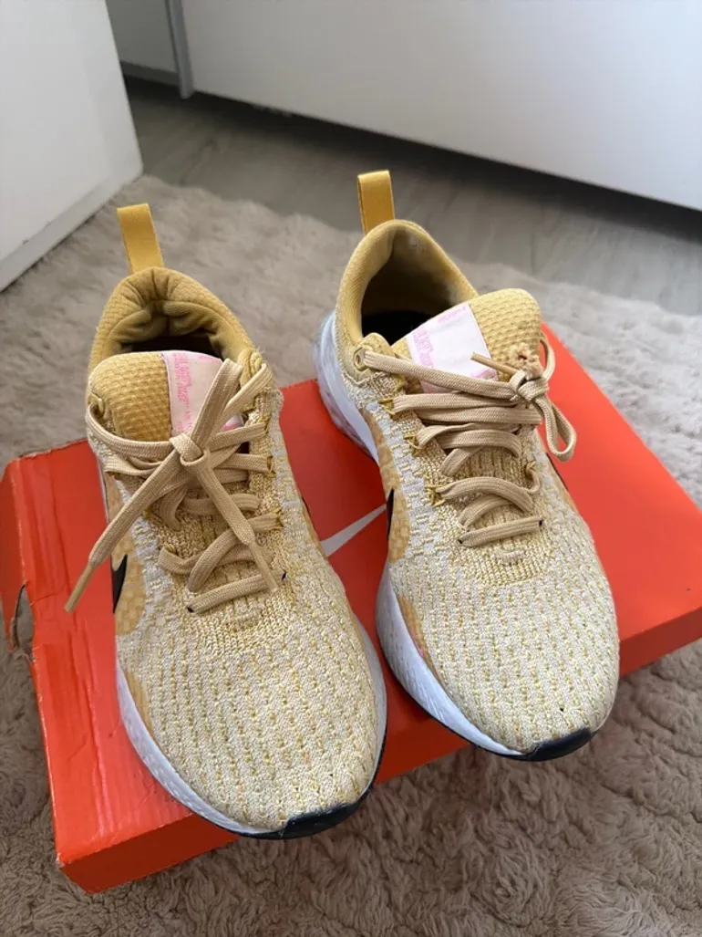 Used Nike React Infinity Run FK 3 bike — image 4 of 5