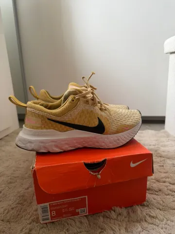 Used Nike React Infinity Run FK 3 bike — image 3 of 5