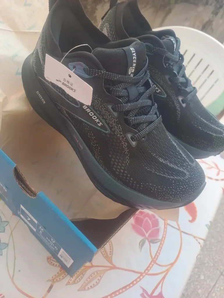 Used Saucony Glycerin 22 bike — image 3 of 12