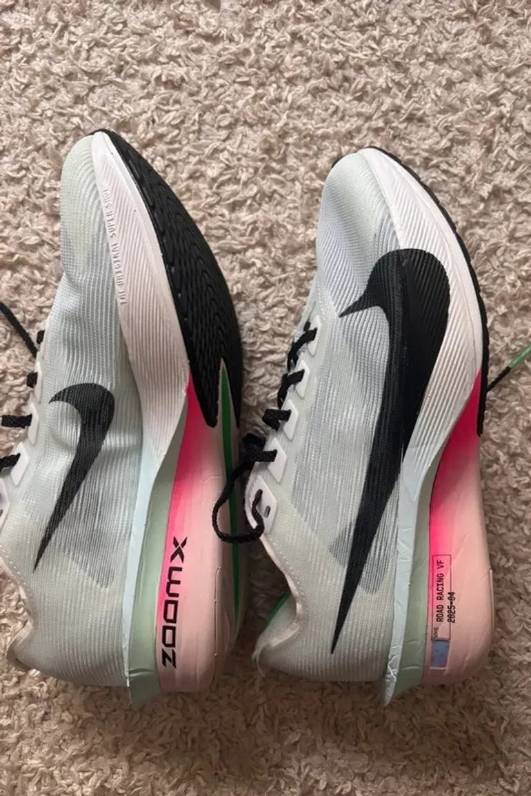 Używany Nike ZoomX Vaporfly Next% bike — zdjęcie 3 z 4