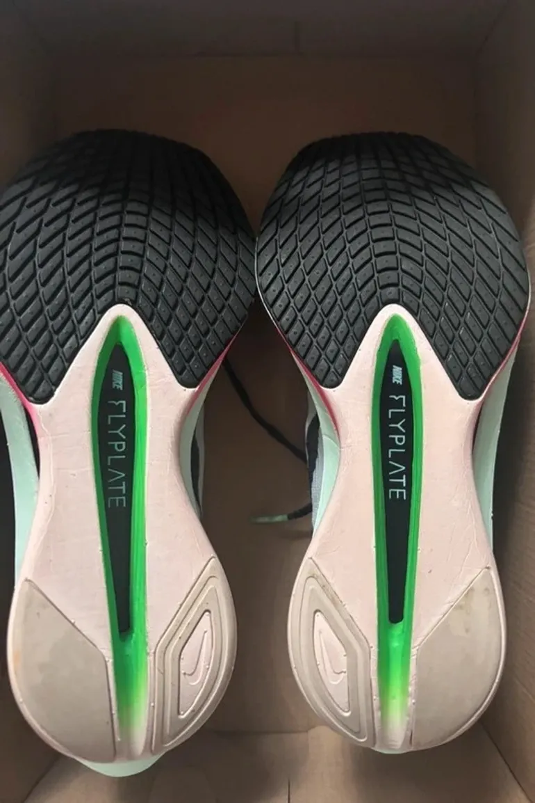 Używany Nike ZoomX Vaporfly Next% bike — zdjęcie 4 z 4