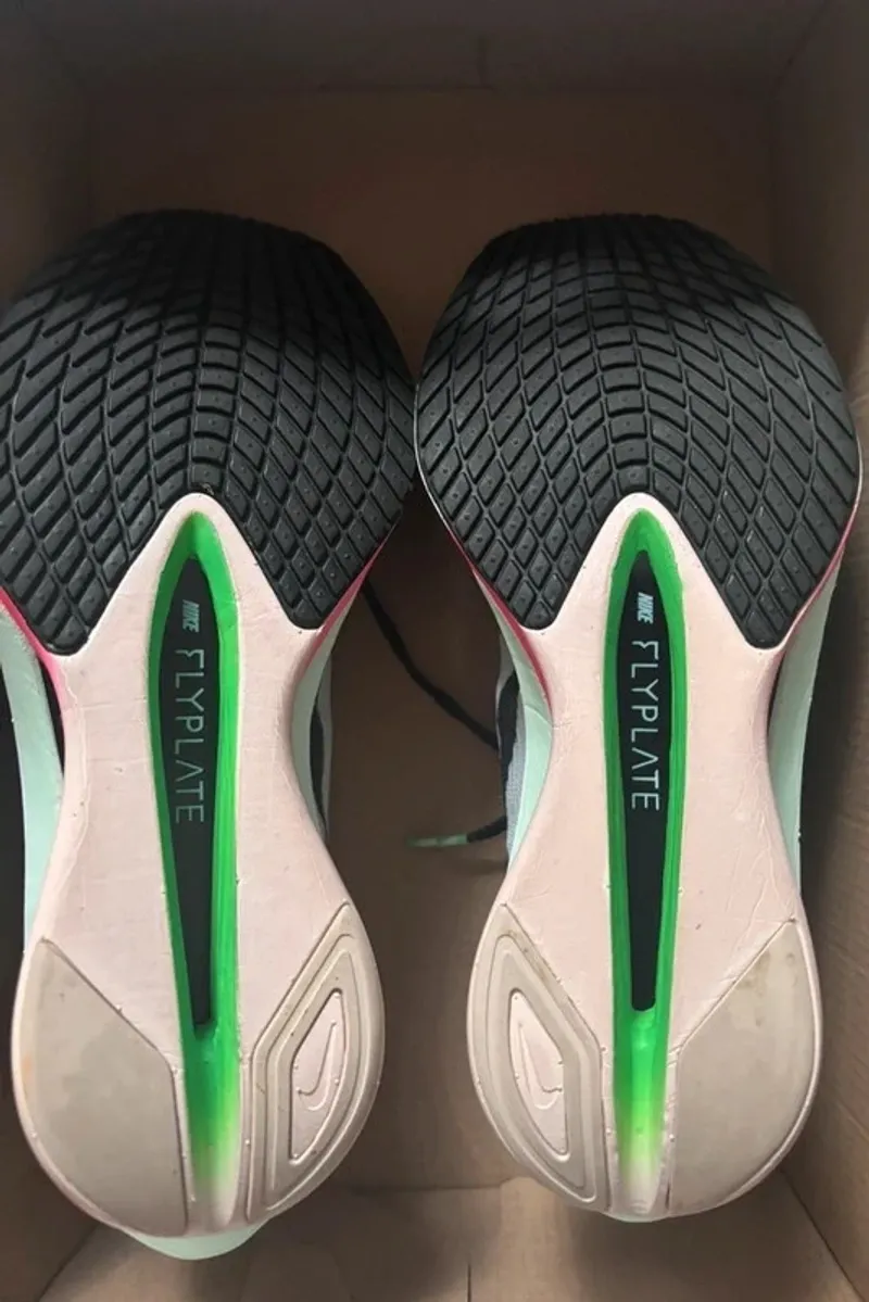 Käytetty Nike ZoomX Vaporfly Next% bike — kuva 4 / 4