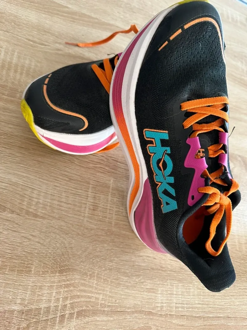 Tweedehands Hoka Laufschuhe Damen Running Shoes